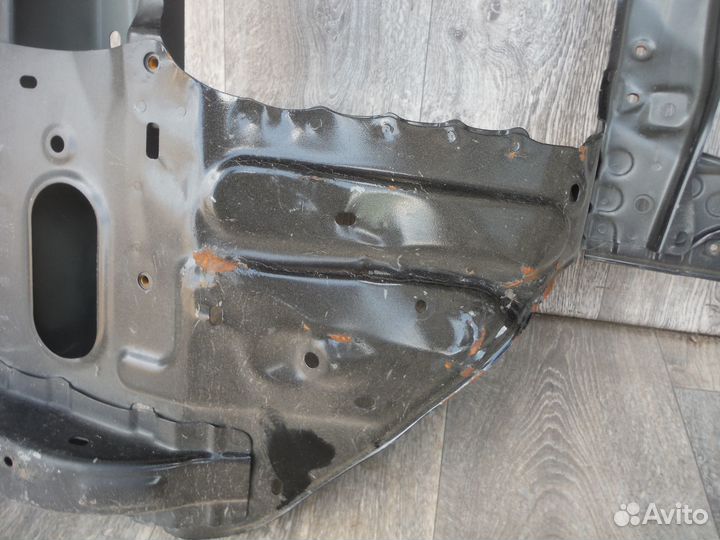 Панель фары левой Toyota Land Cruiser 200 2017