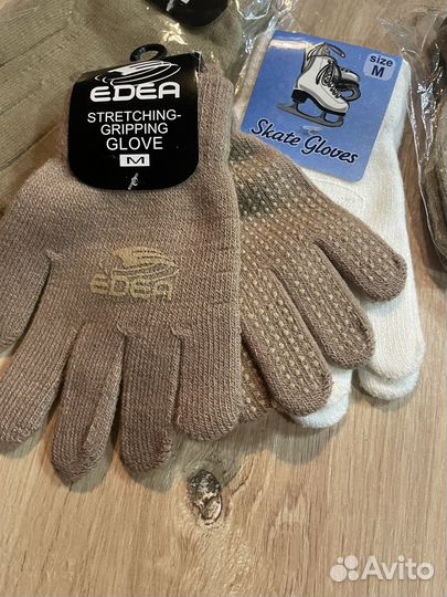 Перчатки для фигуристов