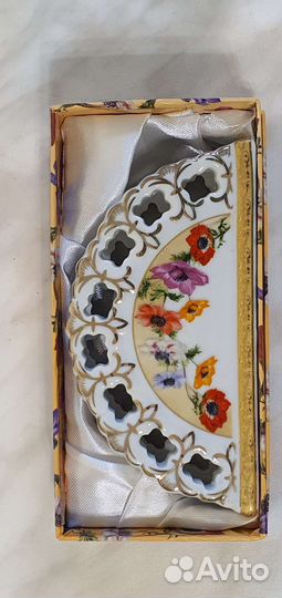 Фарфоровая салфетница Китай