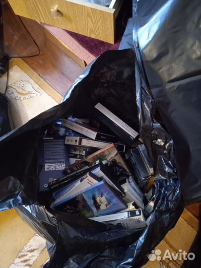 Видеокассеты с фильмами