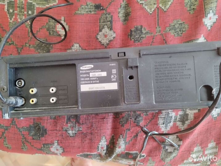 Видеомагнитофон касетный