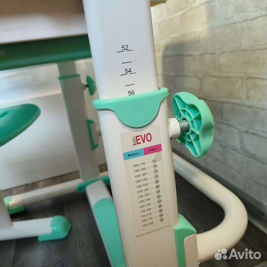 Стол детский растущий