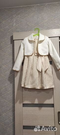 Платья праздничные