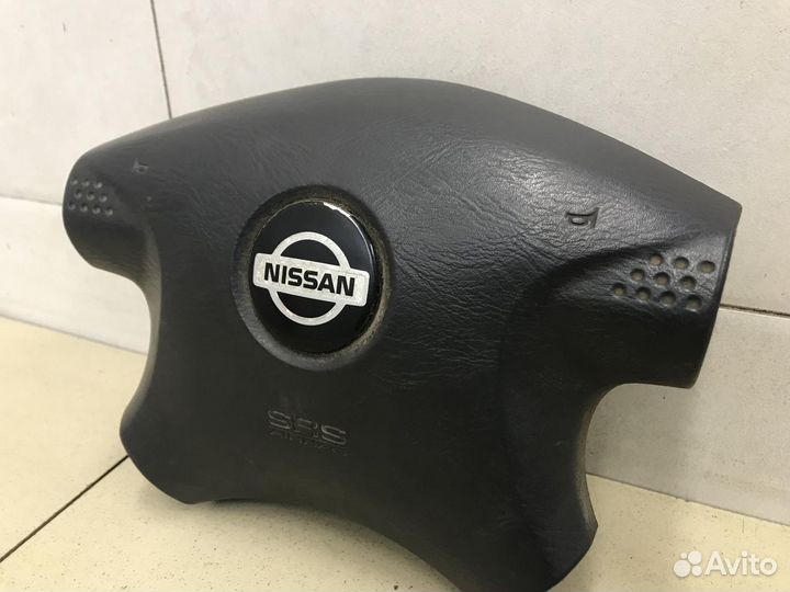 Подушка безопасности в рулевое колесо Almera Tino