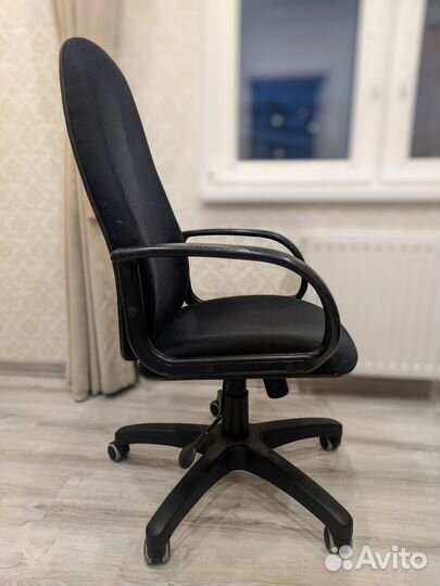 Компьютерное кресло офисное Бюрократ