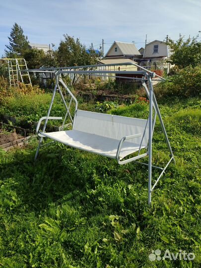 Садовые качели