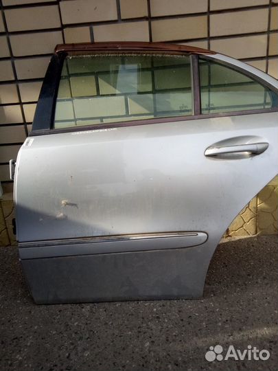 Дверь задняя левая мерседес w211