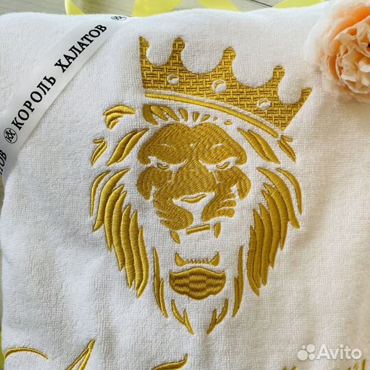 Мужской махровый халат с вышивкой на заказ