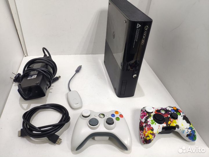 Игровые приставки Microsoft Xbox 360 E 250GB