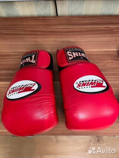 Боксерские перчатки twins