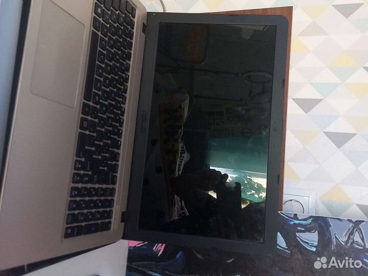 Ноутбук asus на запчасти
