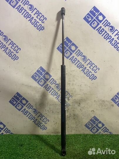 Амортизатор багажника задний правый Ford Fusion