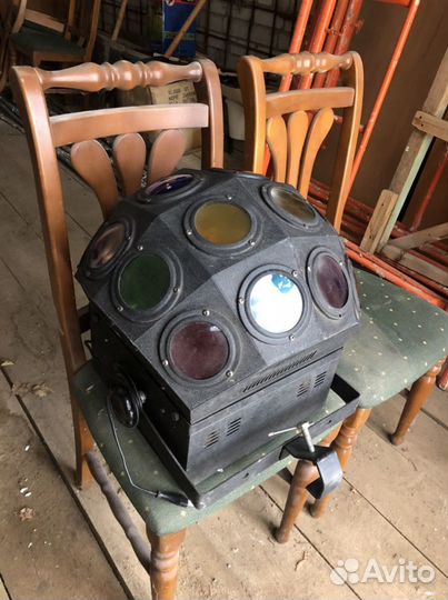 Сценическое световое оборудование для размещения н