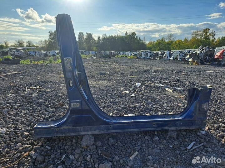 Панель боковая кузова/стойка правая Toyota Camry