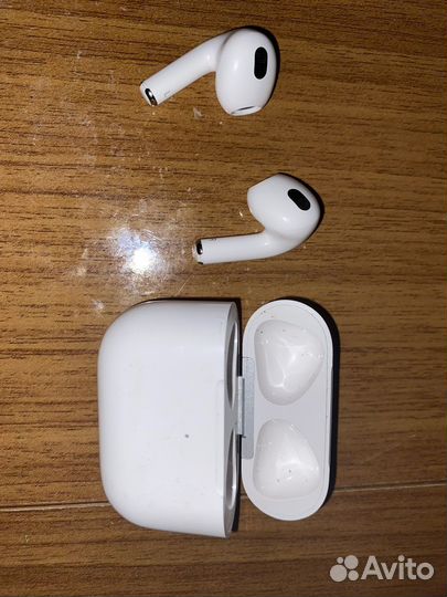 Беспроводные наушники Apple AirPods 3