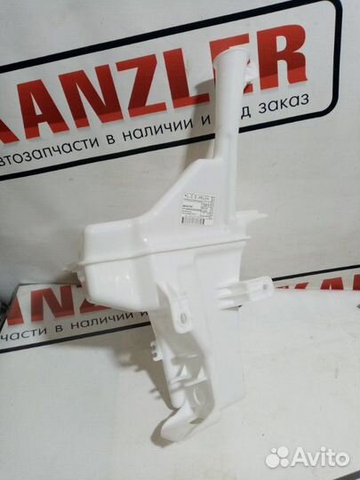 Бачок омывателя Kia Rio 3