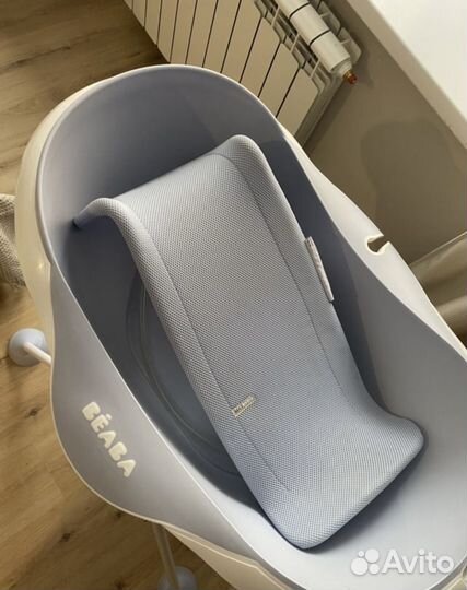 Ванночка для купания новорожденного. Beaba