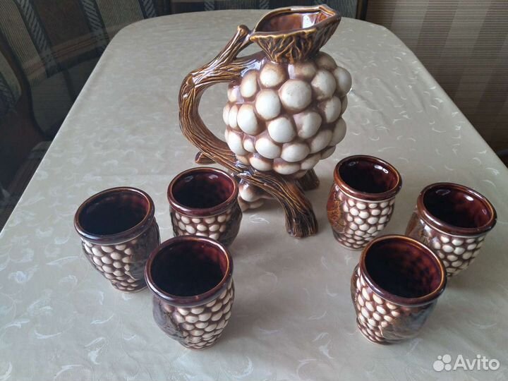 Оригинальный кувшин с бокалами. Новый