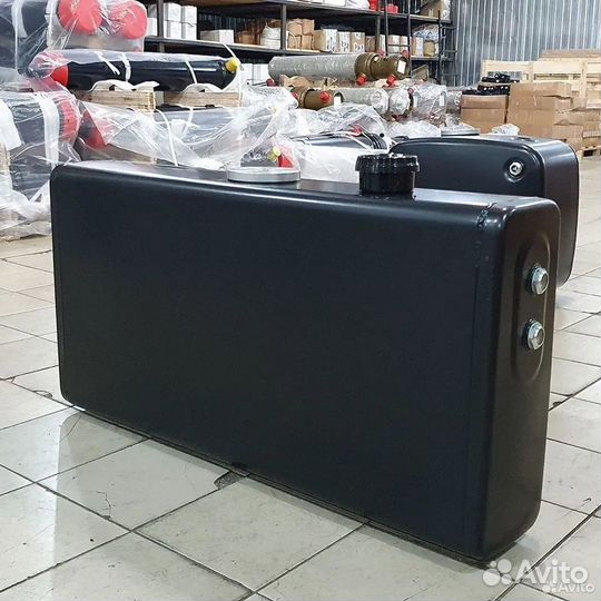 Гидробак за кабину стальной 150л
