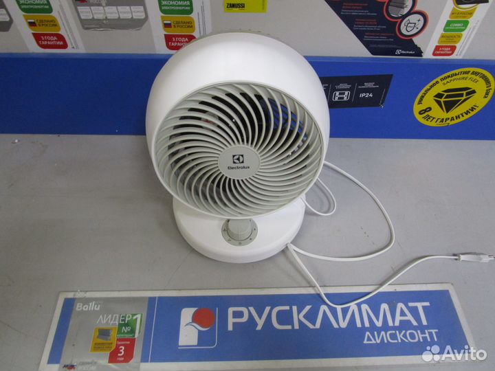 Вентилятор настольный Electrolux ETF-107W
