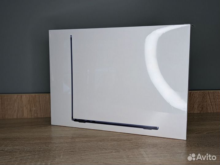 MacBook Air 13 2022 MLY33 M2 8GB/256GB Темная ночь