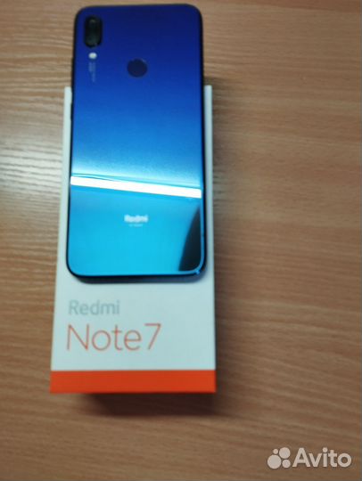 Xiaomi Redmi 7, 4/64 ГБ
