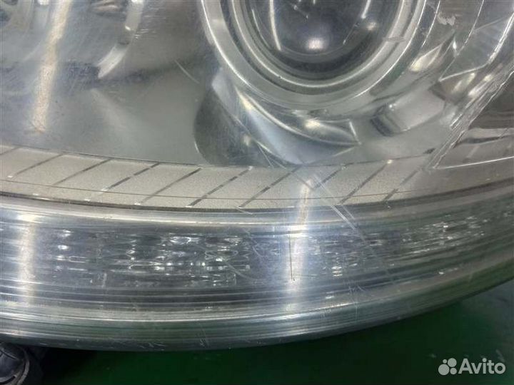 Фара передняя левая Mercedes-Benz S-Class WDD221
