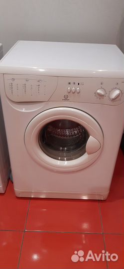 Стиральная машина indesit б/у