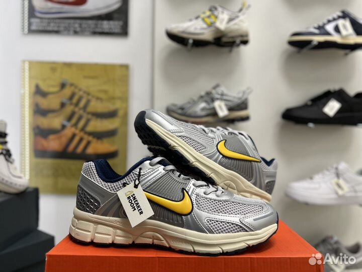 Кроссовки Nike Zoom Vomero 5