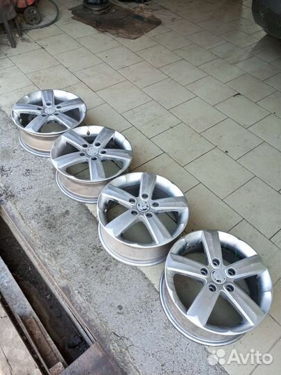 Диски r 15 (два комплекта)