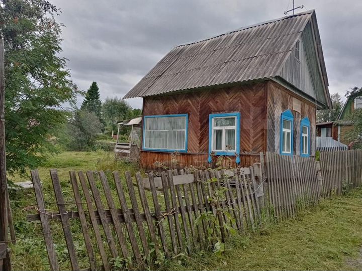 Дача 16 м² на участке 7 сот.