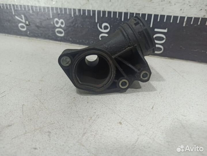 Патрубок системы охлаждения