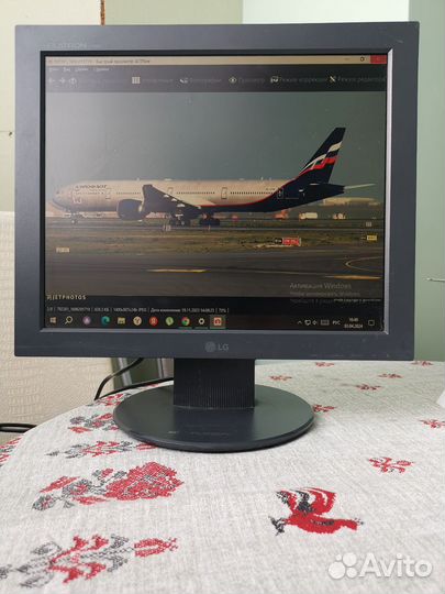 Монитор LG 17