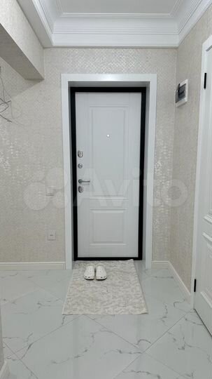 2-к. квартира, 65 м², 2/10 эт.