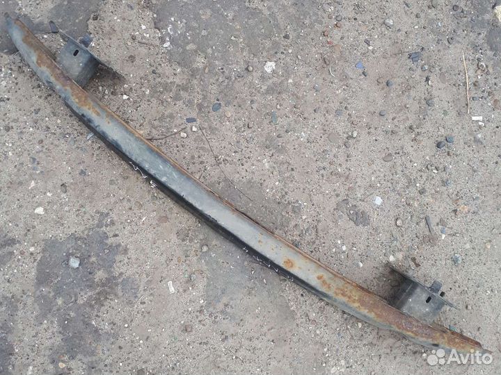 Усилитель заднего бампера фольксваген гольф 4