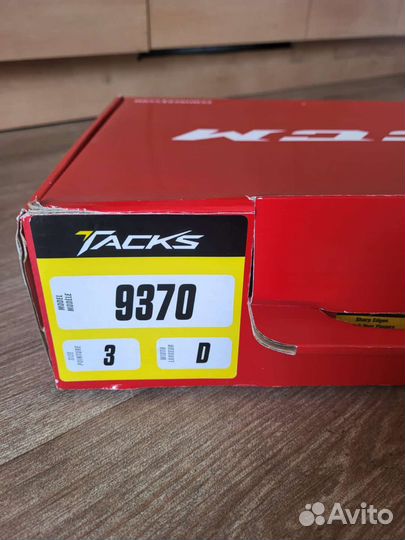 Коньки хоккейные профессиональные