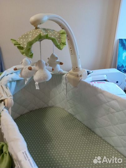 Детская кроватка