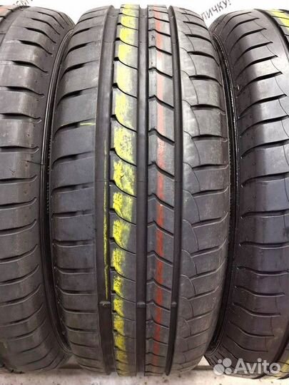 Goodyear EfficientGrip 195/60 R16 89H