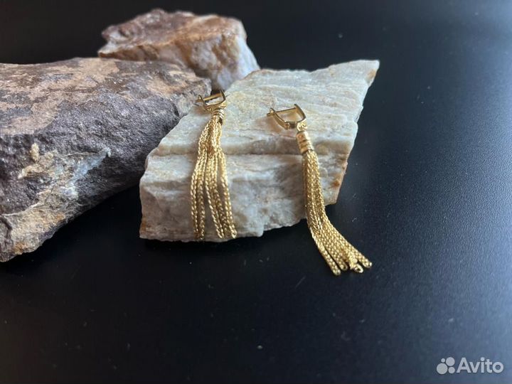 Золотые серьги и колье