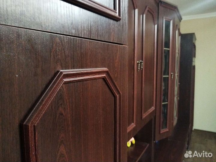 Стенка в гостиную бу