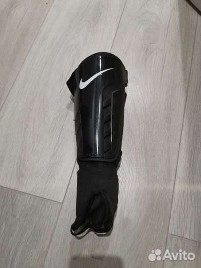 Щитки футбольные Nike оригинал