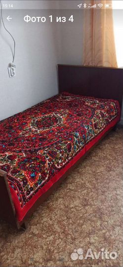 Кровать