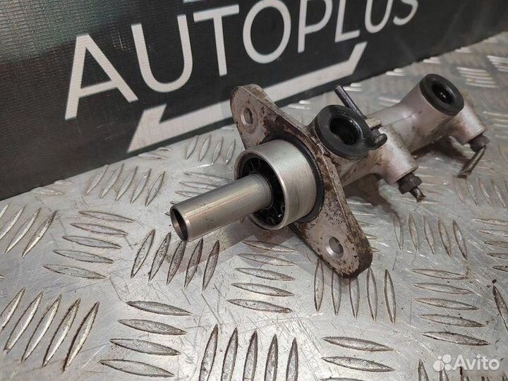 Главный тормозной цилиндр Hyundai Elantra HD 1.6