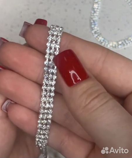 Колье и серьги из страз