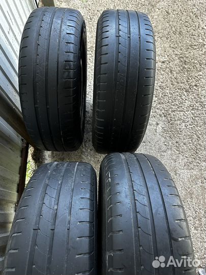 Goodyear EfficientGrip 195/60 R16 89H