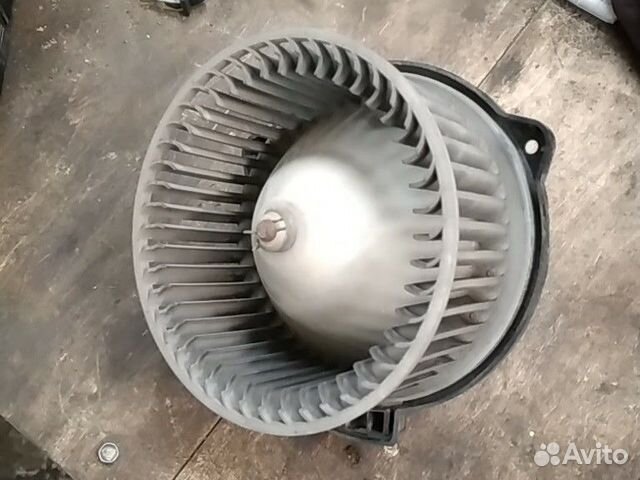 Mitsubishi Pajero II мотор печки