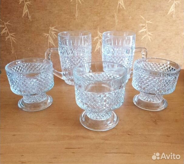 Бокалы, стаканы, стопки
