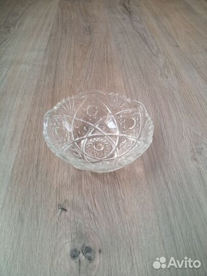 Хрустальная ваза