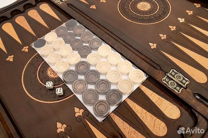 Нарды и шашки резные Рычащий лев 62 х 61 см бук Армения 62541