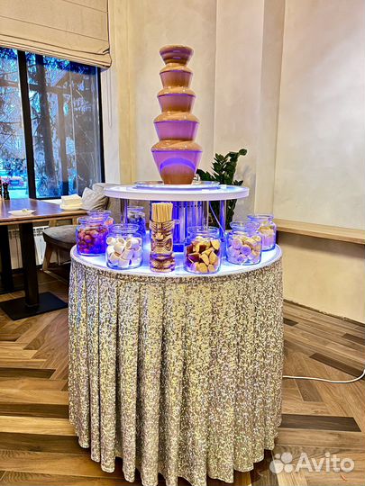 Шоколадный фонтан на праздник / Аренда фонтана